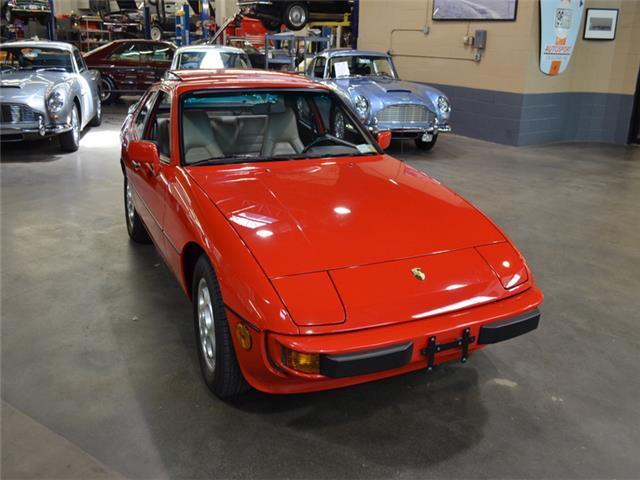 1988 Porsche 924 --