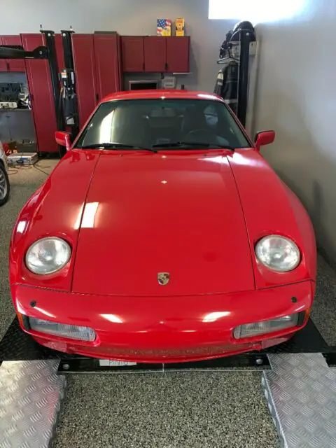 1987 Porsche 928 S4