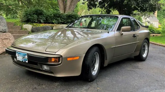 1984 Porsche 944