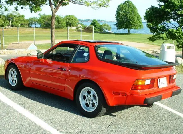 1985 Porsche 944