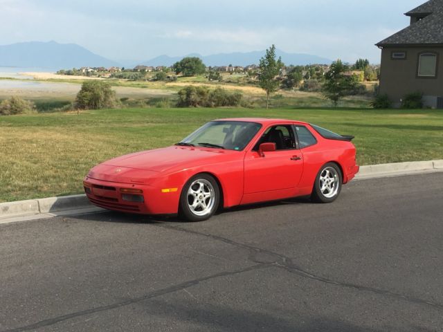 1986 Porsche 944 TURBO