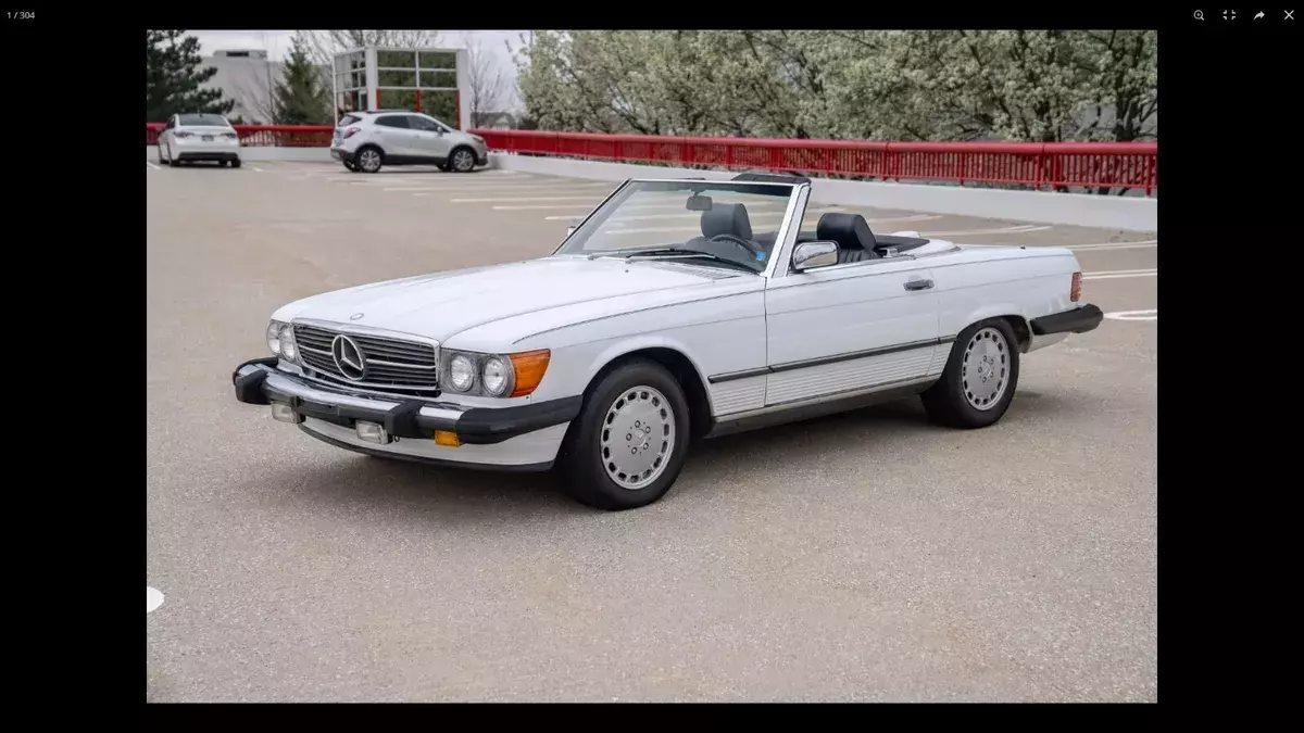 1986 Mercedes-Benz SL-Class