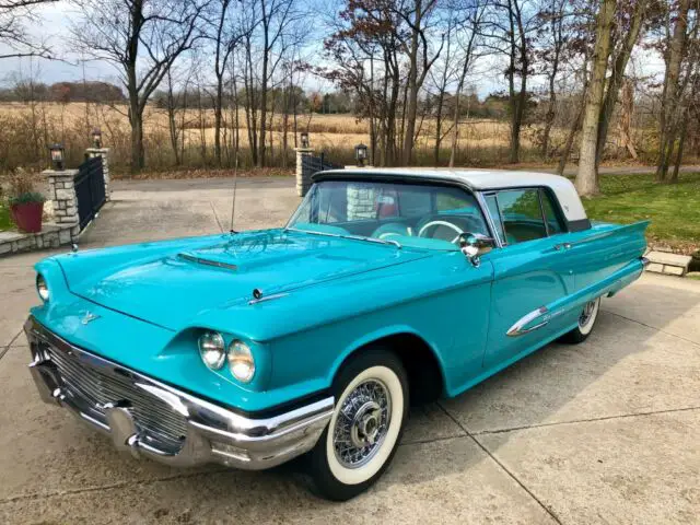 1959 Ford Thunderbird