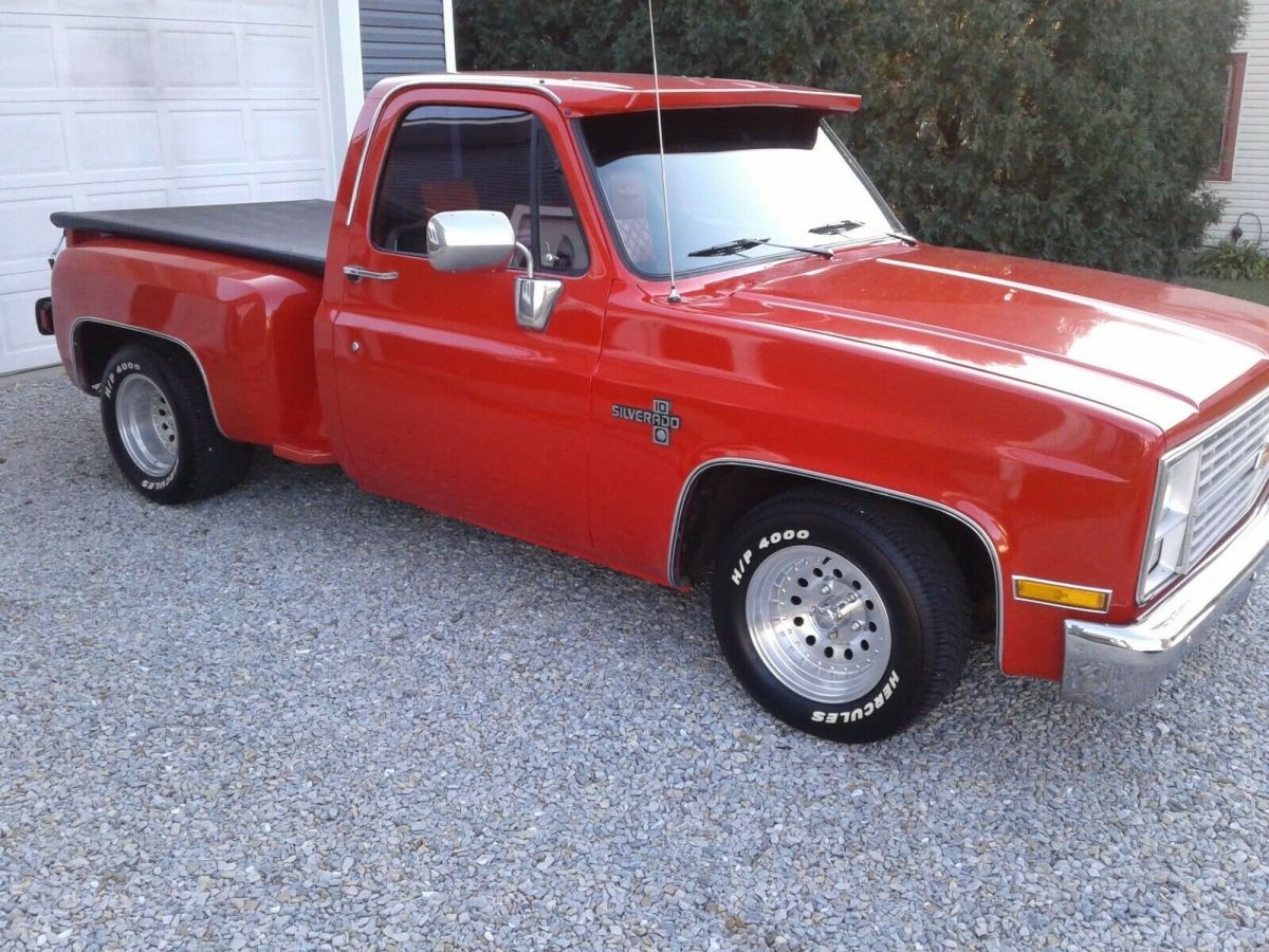 1983 Chevrolet C-10 Stepside 454 4 Speed