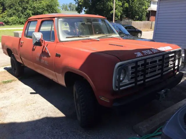 1975 Dodge Power Wagon