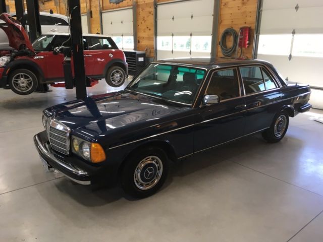 1983 Mercedes-Benz 200-Series D