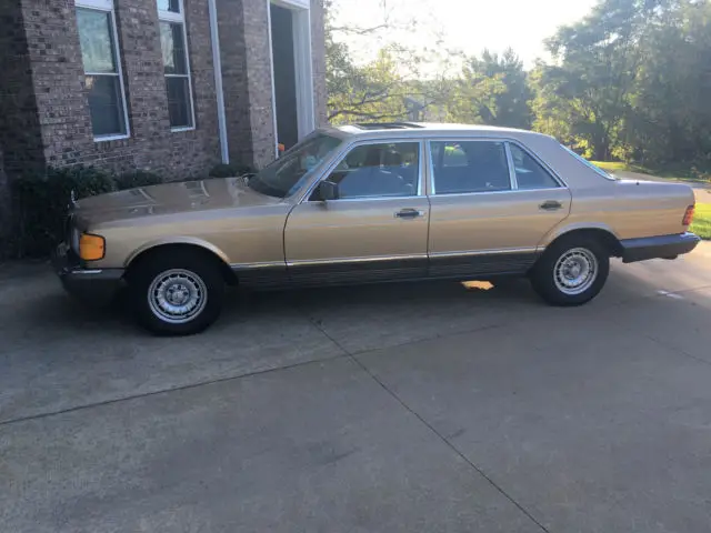 1984 Mercedes-Benz 500-Series 500 SEL