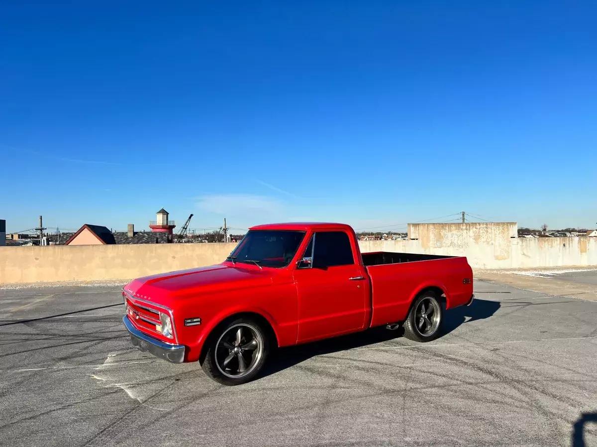 1968 Chevrolet C-10 SWB / LS Powered / AC / Dakota Gauges / Tubular Suspension