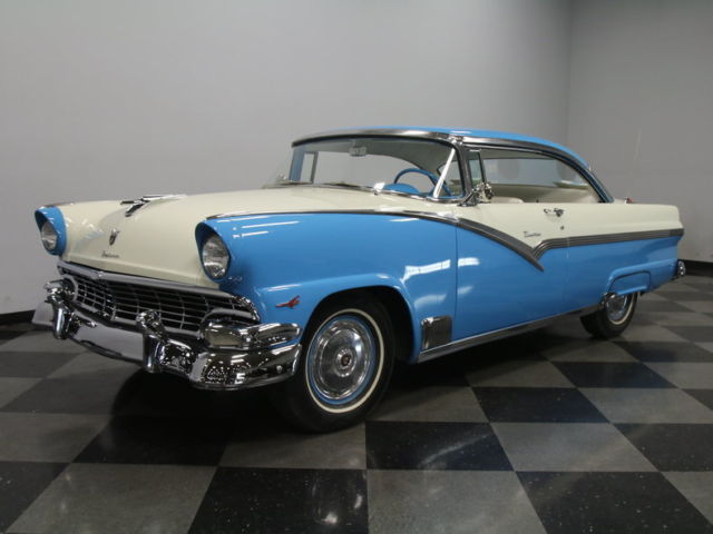 1956 Ford Fairlane Victoria