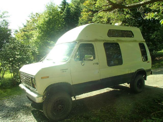1986 Ford E-Series Van Bug Out