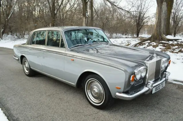 1969 Rolls-Royce Silver Shadow - standard saloon