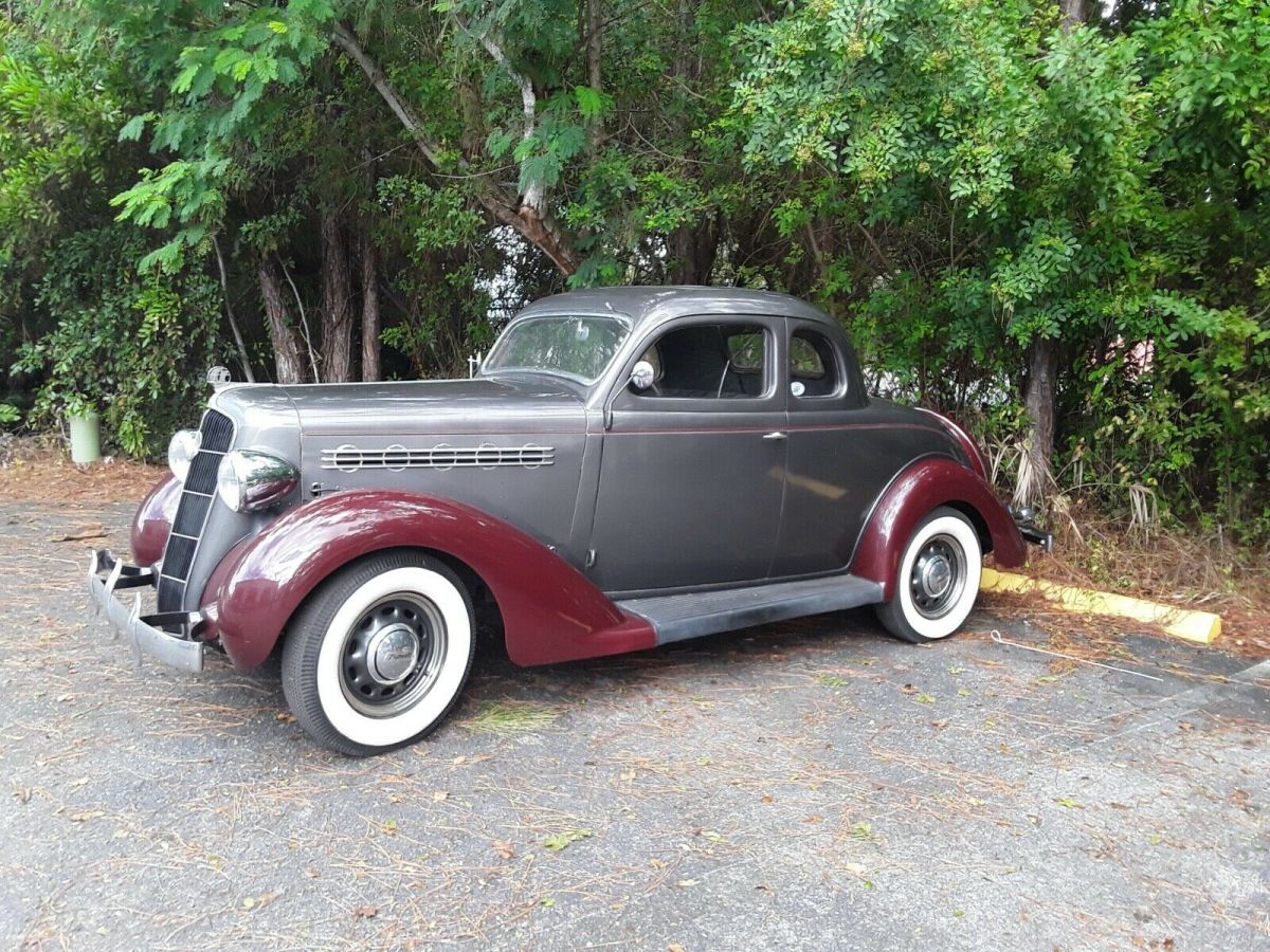 1935 Plymouth Special Deluxe