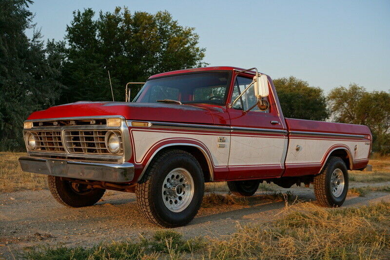 1975 Ford F-250 Camper Special