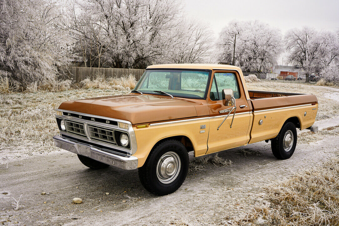 1976 Ford F-250 Camper Special