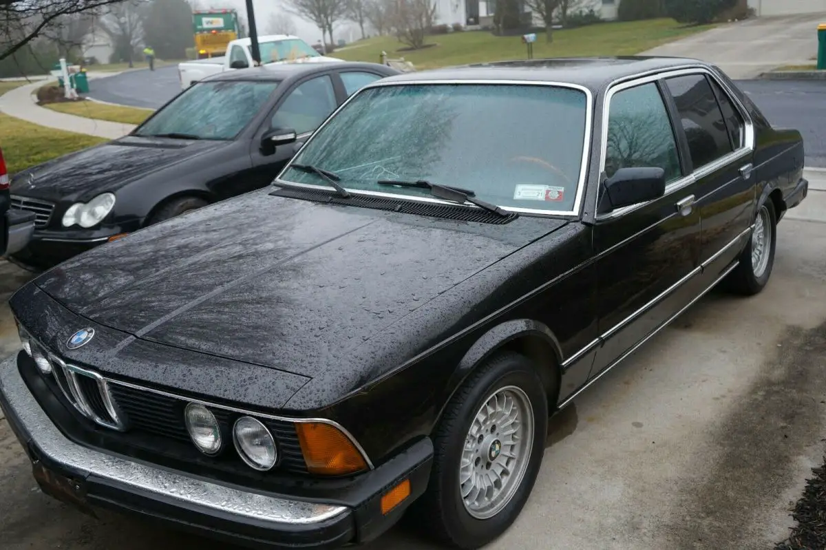 1986 BMW 7-Series Red Leather & wood