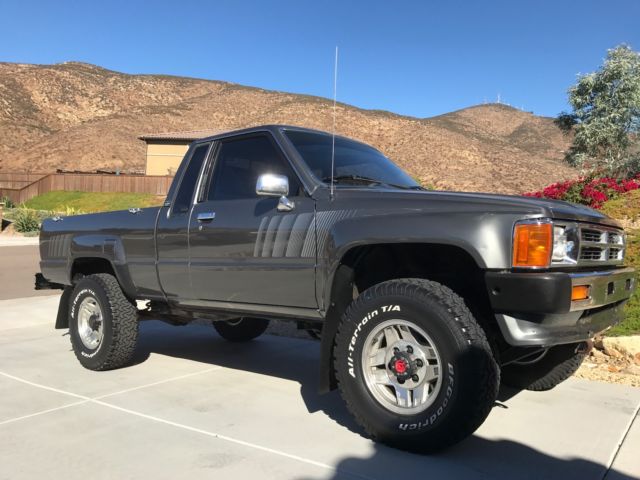 1987 Toyota Pickup SR5 Turbo