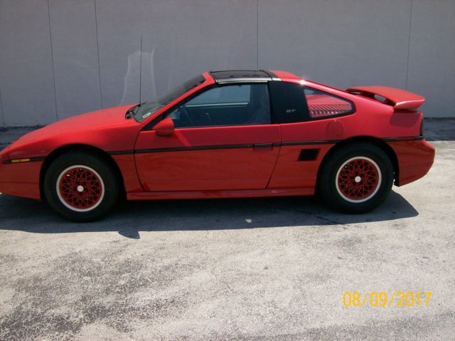 1988 Pontiac Fiero GT