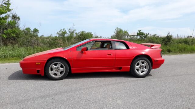 1993 Lotus Esprit tan leather