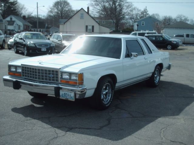 1986 Ford Crown Victoria