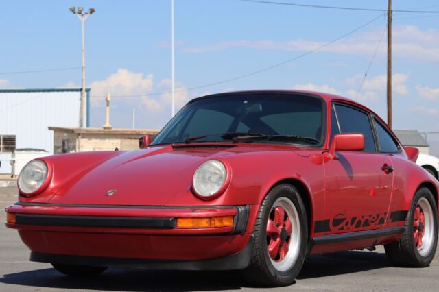 1981 Porsche 911 SUPER CARRERA