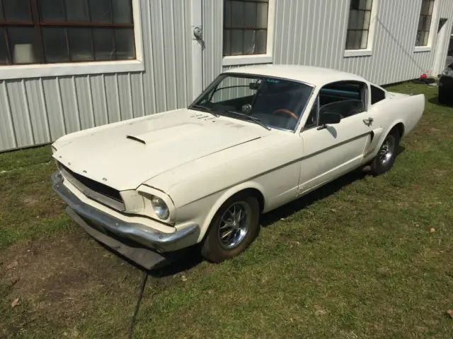 1966 Ford Mustang Fastback GT