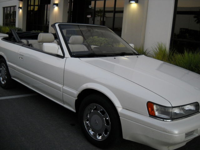 1992 Infiniti M30