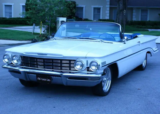 1960 Oldsmobile Eighty-Eight DYNAMIC 88 CONVERTIBLE - RESTORED