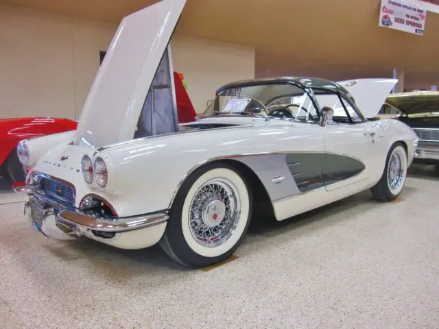 1961 Chevrolet Corvette Two-Tone Paint