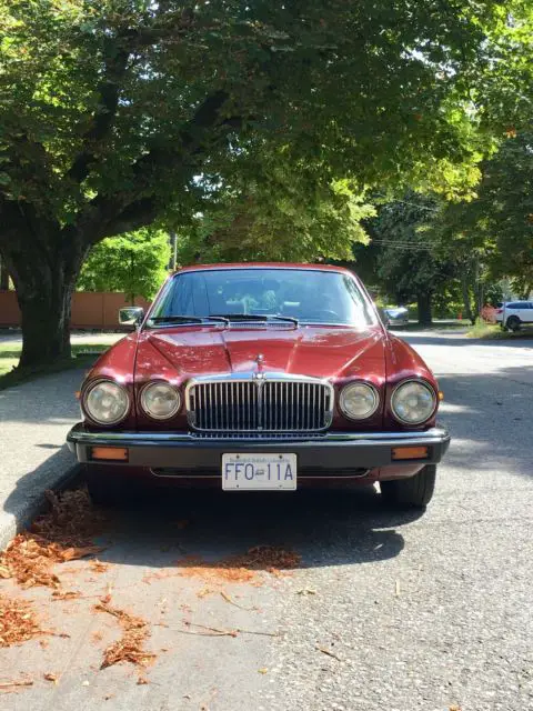 1988 Jaguar XJ12 Vanden Plas