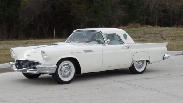 1957 Ford Thunderbird AMOS MINTOR RESTORED CALIFORNIA/TEXAS SOLID