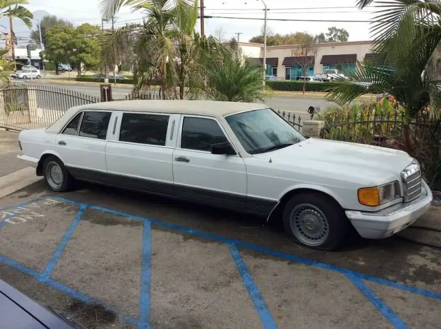 1982 Mercedes-Benz 500-Series