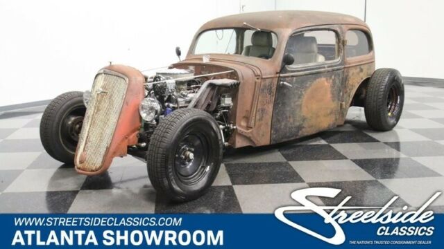 1935 Chevrolet Deluxe Rat Rod