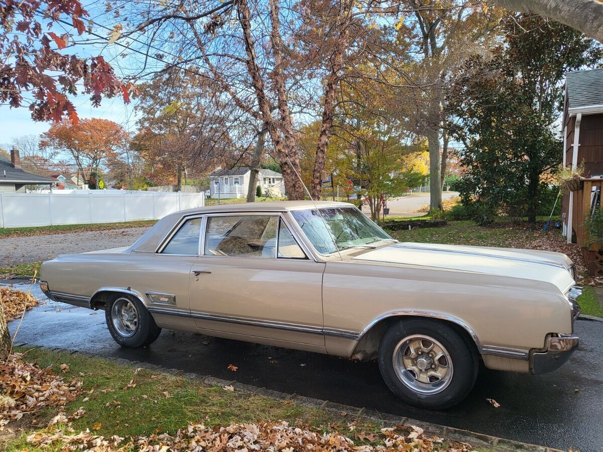 1965 Oldsmobile Cutlass 442