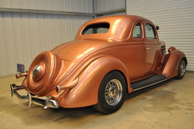 1936 Ford 5 Window Coupe Deluxe