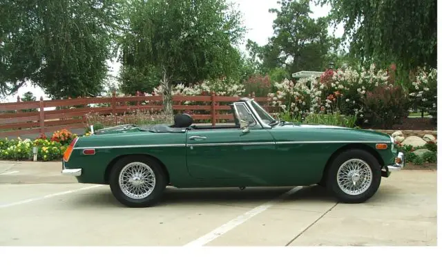 1973 MG MGB CHROME WIRE WHEELS, OVERDRIVE!