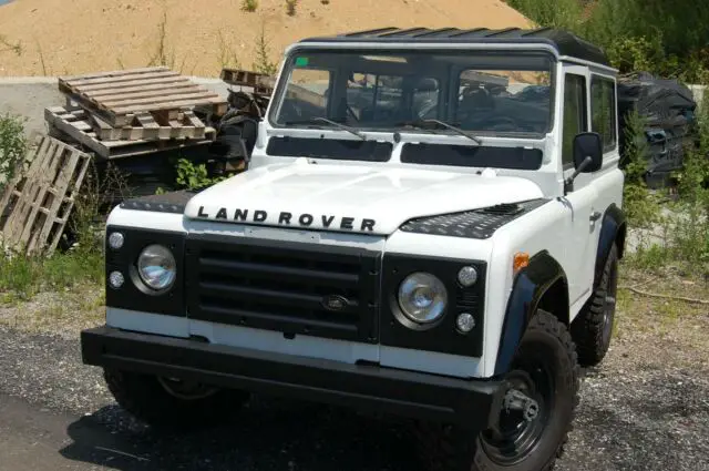 1989 Land Rover Defender DIESEL 5SPD LHD DRY 4x4 LOW MILES