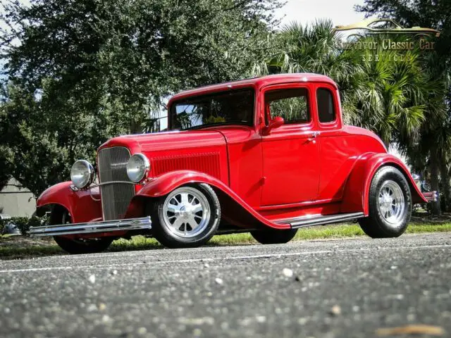 1932 Ford 5-Window Coupe Coupe