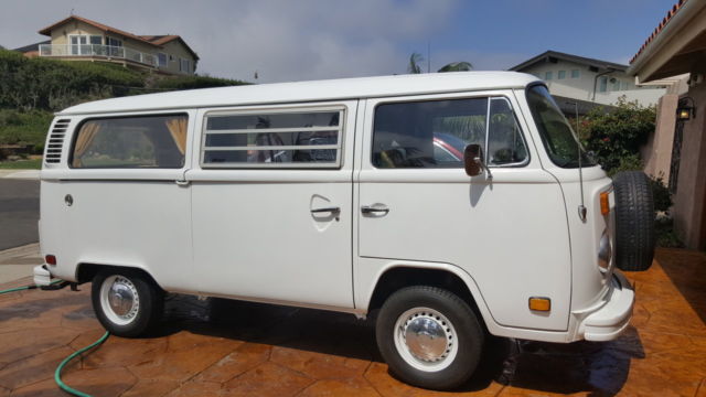 1977 Volkswagen Bus/Vanagon