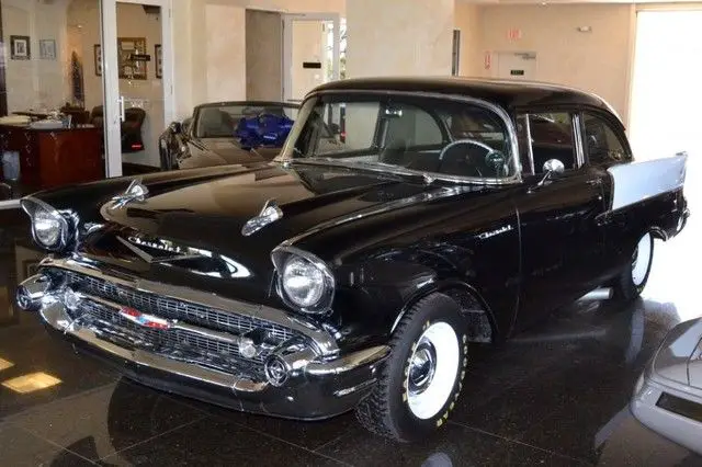 1957 Chevrolet Bel Air/150/210 Black Widow Clone