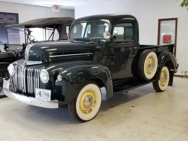 1946 Ford F-100