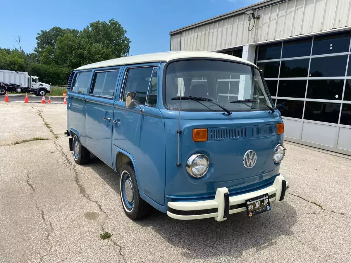 1977 Volkswagen Bus/Vanagon