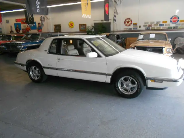 1990 Buick Riviera