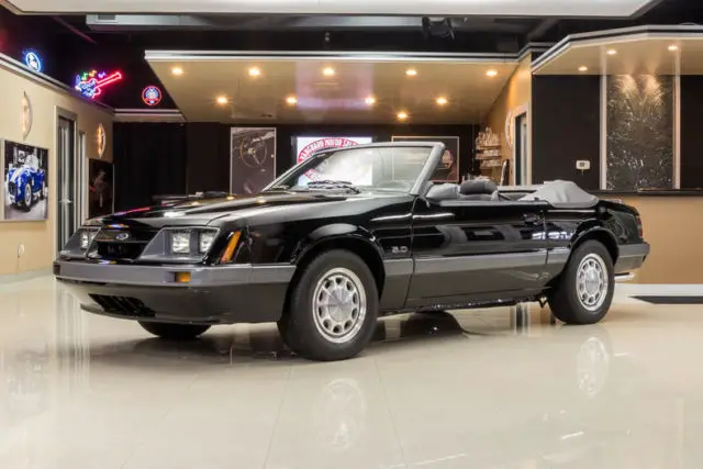 1986 Ford Mustang Convertible