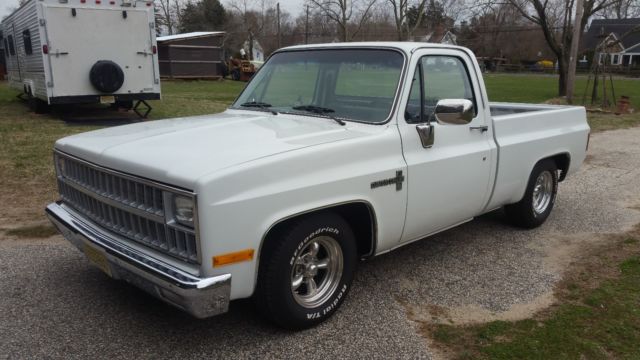 1982 Chevrolet C-10 Custom Deluxe