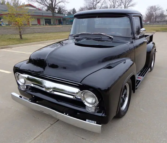 1956 Ford F-100 PRO TOUR