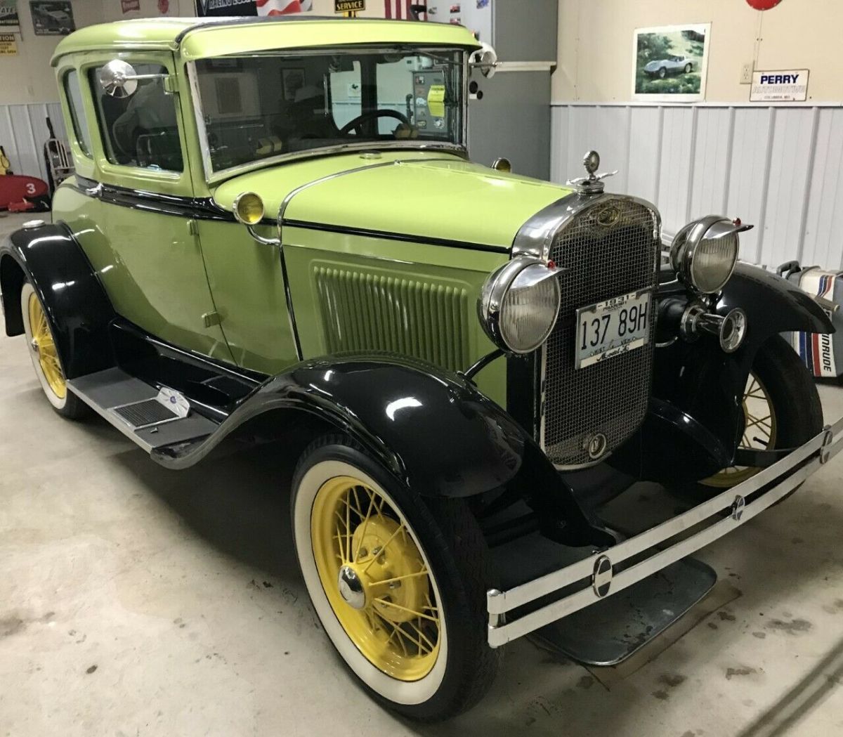 1931 Ford Model A COUPE