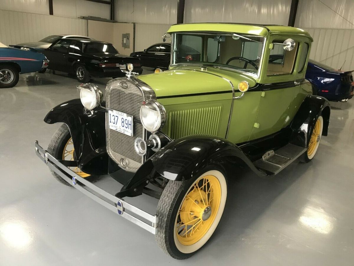 1931 Ford Model A COUPE