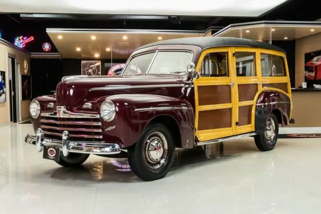 1947 Ford Super Deluxe Woody Wagon