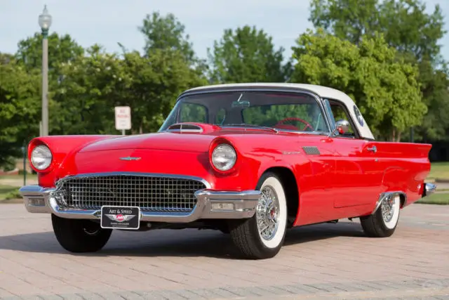 1957 Ford Thunderbird