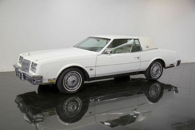 1984 Buick Riviera Coupe --